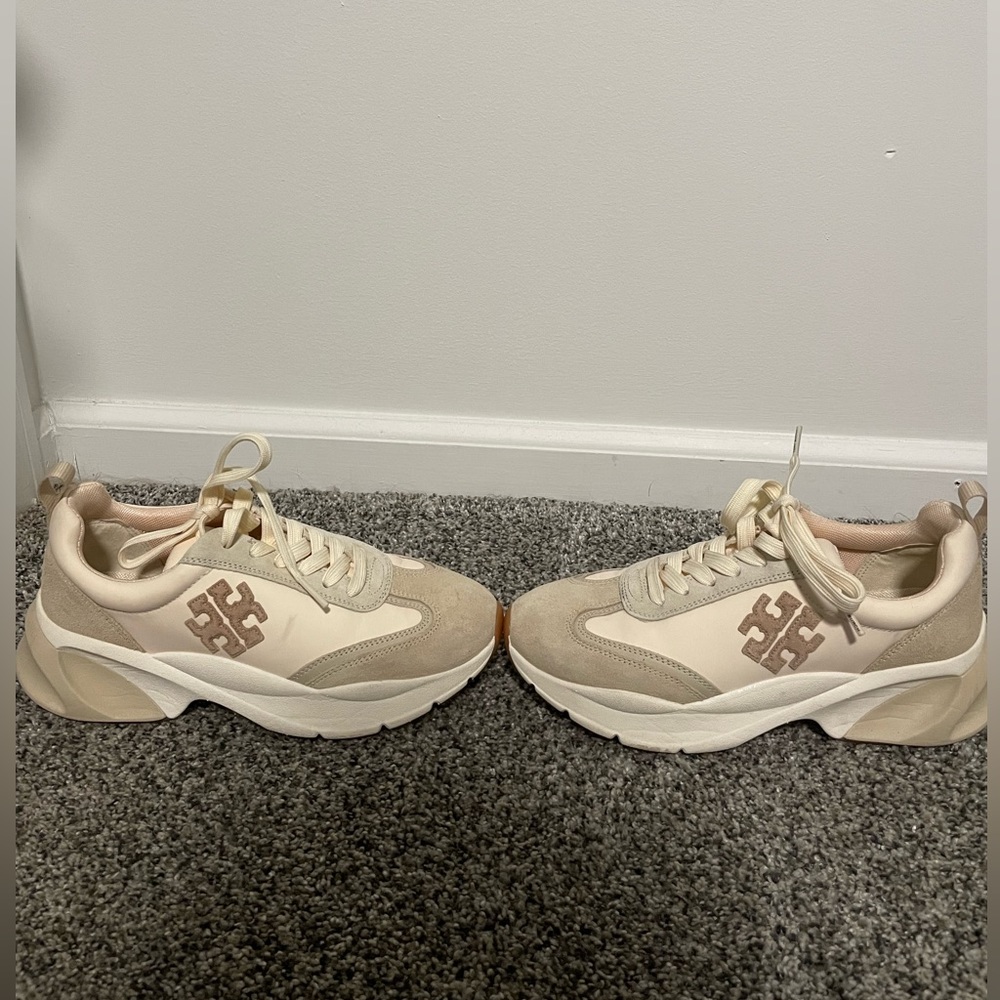 Women’s size 7 Tory Burch sneakers